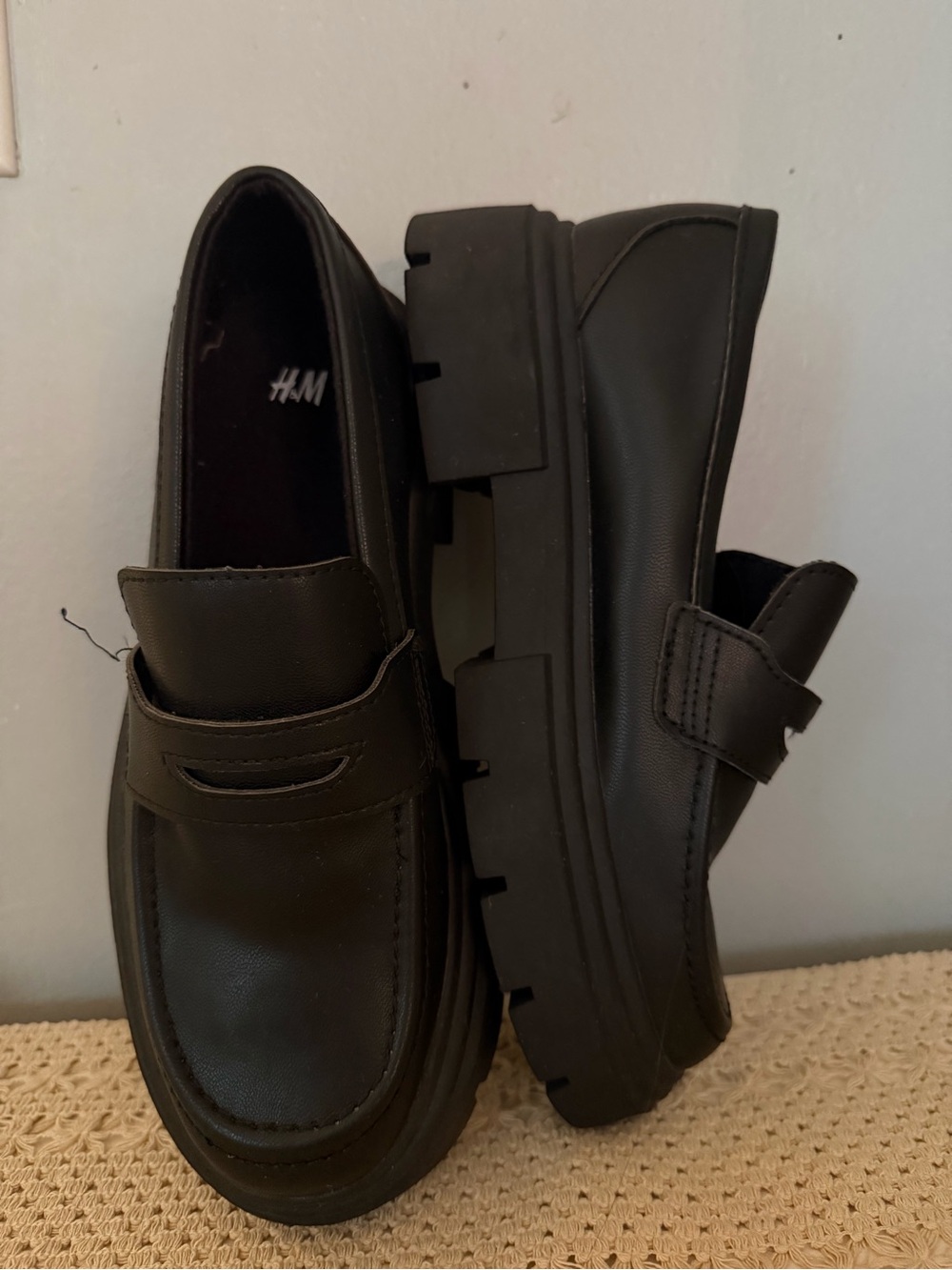 H&M Men’s Black Chunky Slip-On Loafers